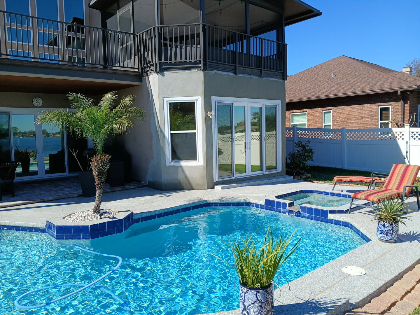 Beautiful modern stucco home in Central Florida